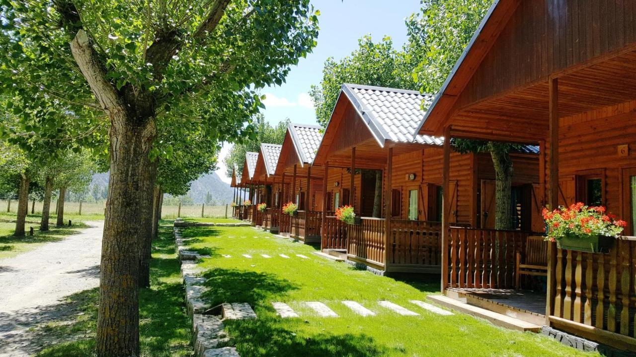 Aiguestortes Camping Resort Esterri d'Àneu Eksteriør billede