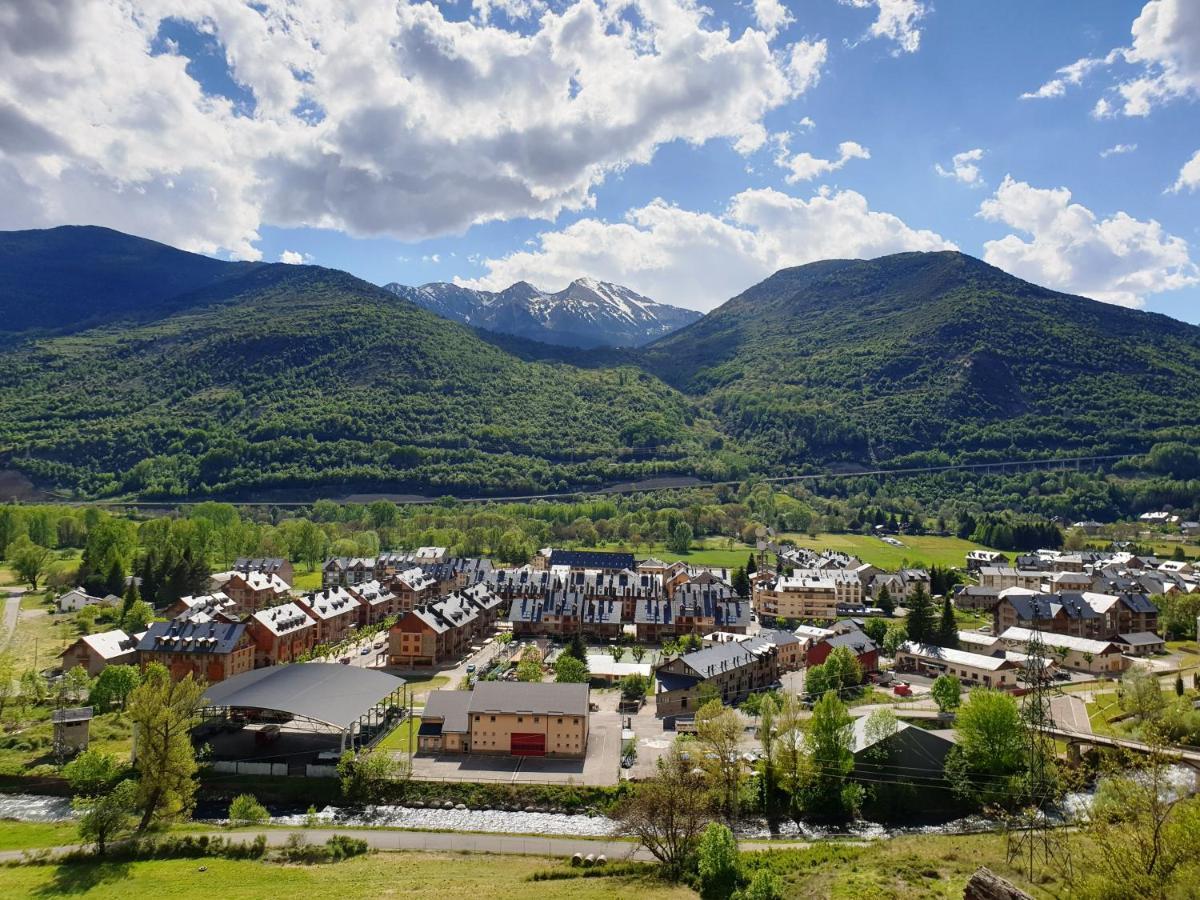 Aiguestortes Camping Resort Esterri d'Àneu Eksteriør billede